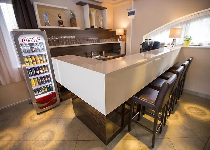 Hotel Pole Position 2*