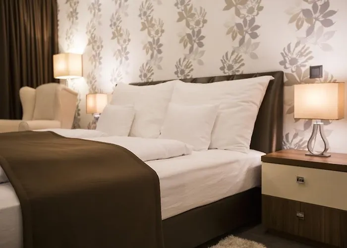 Hotel Pole Position 2*